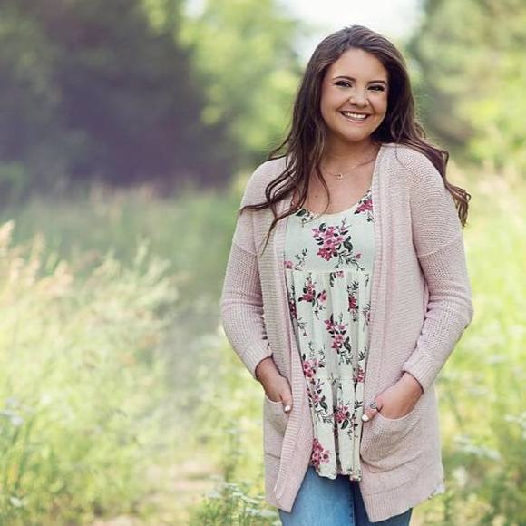 Meet your Posher, Lucie - Picture 1 of 1